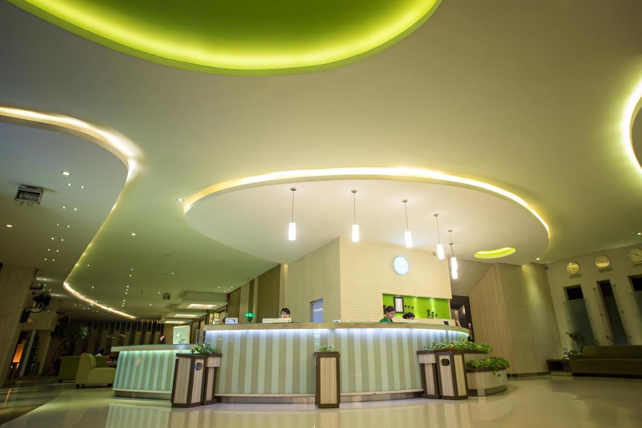 Hotel Wisata Niaga Purwokerto Exterior photo